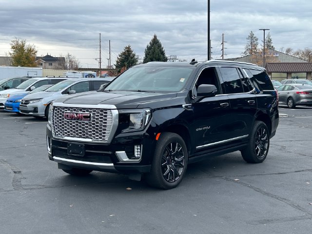 Used 2024 GMC Yukon Denali w/ Denali Reserve Package AWD/4WD image 8