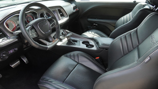 Used 2023 Dodge Challenger SRT Hellcat RWD image 5
