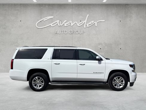 Used 2018 Chevrolet Suburban LT image 20