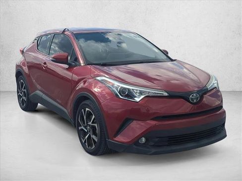 Used 2019 Toyota C-HR Limited image 3