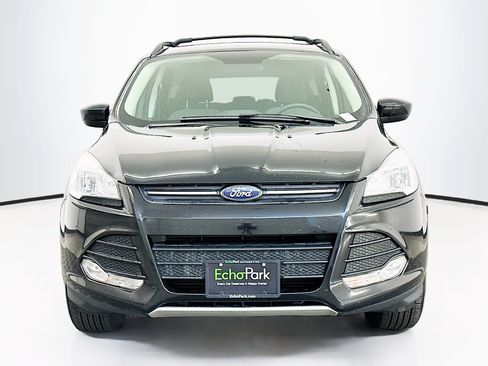 Used 2016 Ford Escape SE w/ Equipment Group 201A AWD/4WD image 2