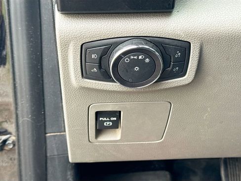 Used 2019 Ford F150 XL w/ Equipment Group 101A Mid AWD/4WD image 12