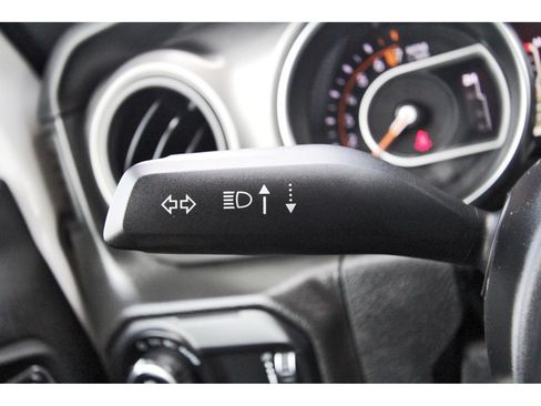 Used 2023 Jeep Gladiator Sport AWD/4WD image 21