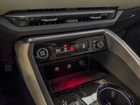 Certified 2025 Audi Q5 Premium w/ Premium Plus AWD/4WD image 22