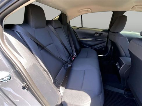 Used 2025 Toyota Corolla LE w/ Convenience Package FWD image 19