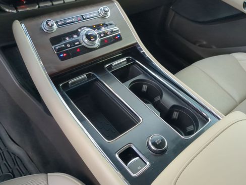 Used 2022 Lincoln Aviator Reserve RWD image 20