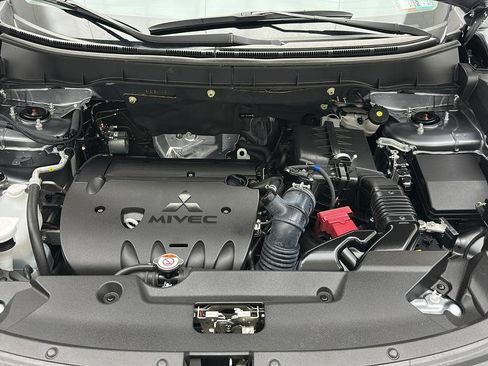 Used 2025 Mitsubishi Outlander Sport SE AWD/4WD image 25