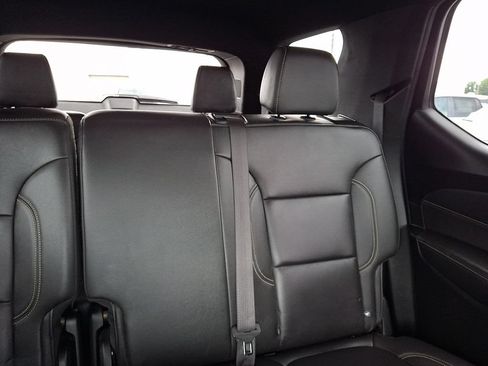 Used 2023 Chevrolet Traverse LT AWD/4WD image 21