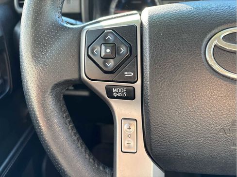 Used 2016 Toyota 4Runner SR5 image 24