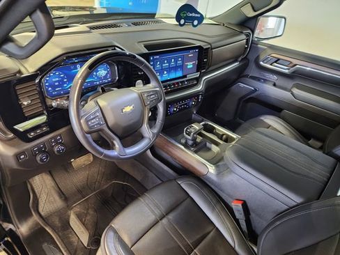 Certified 2024 Chevrolet Silverado 1500 High Country AWD/4WD image 11