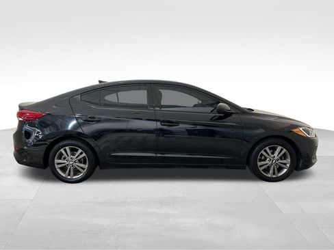 Used 2018 Hyundai Elantra Value Edition FWD image 7