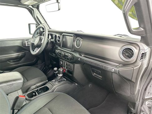 Used 2023 Jeep Wrangler Unlimited Rubicon 4xe image 28