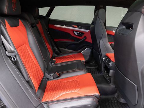 Used 2020 Lamborghini Urus AWD/4WD image 15