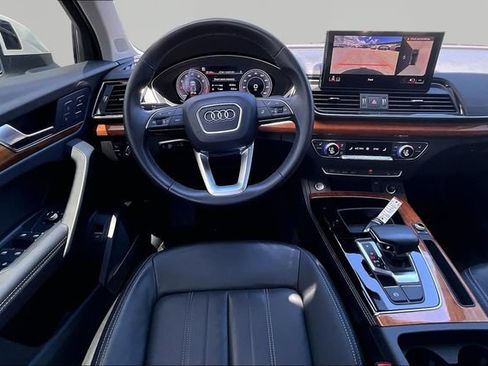 Used 2023 Audi Q5 2.0T Premium Plus w/ Premium Plus Package AWD/4WD image 5