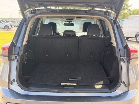 Used 2026 Nissan Rogue SL FWD image 30