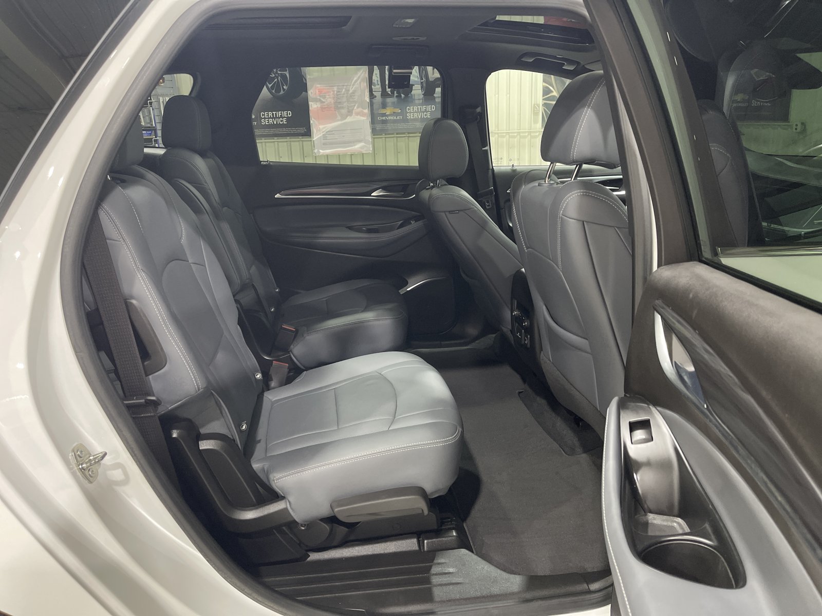 Used 2023 Buick Enclave Essence w/ Experience Buick Package AWD/4WD image 16