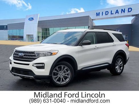 Certified 2023 Ford Explorer XLT w/ Equipment Group 202A AWD/4WD image 1