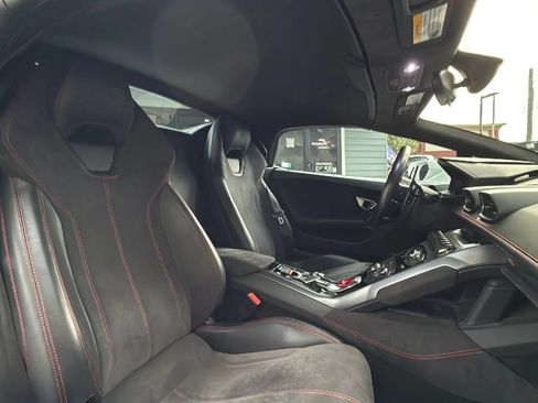Used 2017 Lamborghini Huracan LP 580-2 RWD image 25