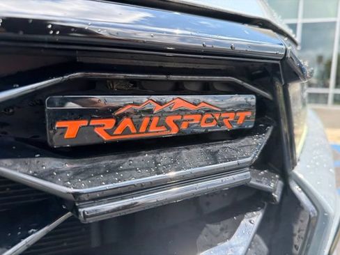 Certified 2025 Honda Pilot TrailSport image 4