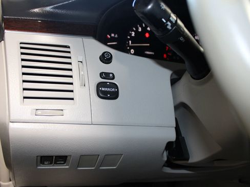 Used 2008 Toyota Avalon XLS FWD image 19