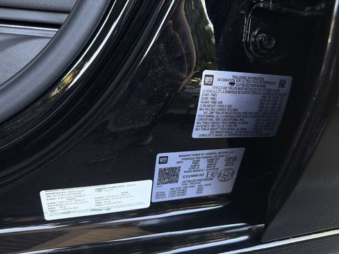 Certified 2025 GMC Sierra 2500 AT4X w/ AT4X AEV Edition AWD/4WD image 35