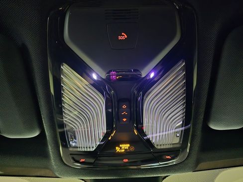 Certified 2022 BMW X5 xDrive40i w/ M Sport Package image 28