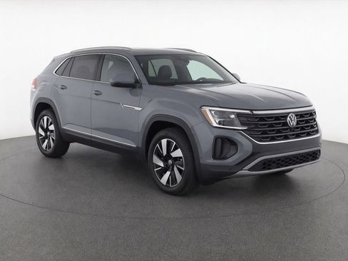 Used 2026 Volkswagen Atlas Cross Sport SEL AWD/4WD image 2