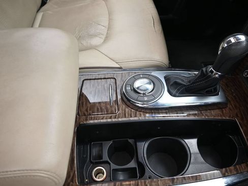 Used 2017 Nissan Armada Platinum w/ Captain Seat Package RWD image 29