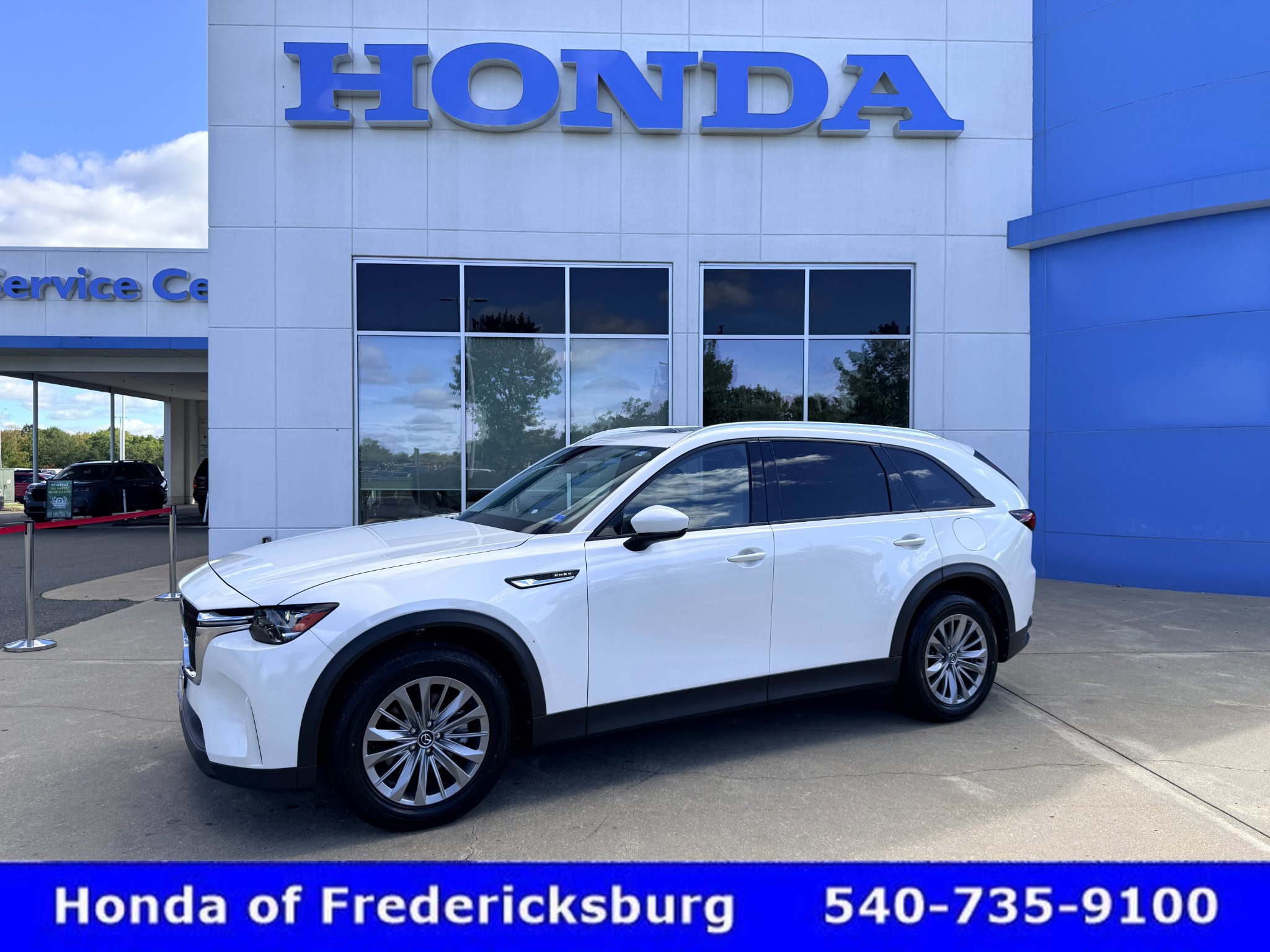 Used 2024 MAZDA CX-90 Plug-In Hybrid w/ Preferred AWD/4WD image 1