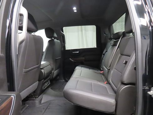 Used 2022 GMC Sierra 3500 SLT w/ X31 Off-Road Package image 10