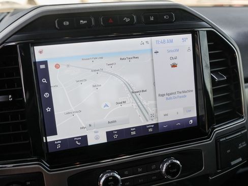 Used 2022 Ford F350 Platinum w/ FX4 Off-Road Package image 19