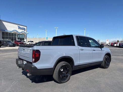 New 2026 Honda Ridgeline Black Edition image 3