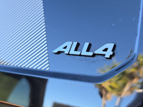 Certified 2025 MINI Cooper Countryman S image 12