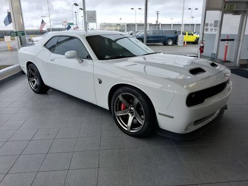 Used 2022 Dodge Challenger SRT Hellcat Redeye RWD image 2
