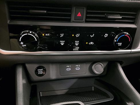 New 2025 Nissan Rogue S image 49