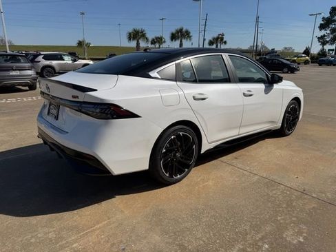 New 2026 Nissan Sentra SR image 5