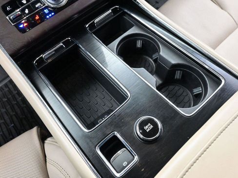 Used 2020 Lincoln Aviator Reserve w/ Equipment Group 202A image 26