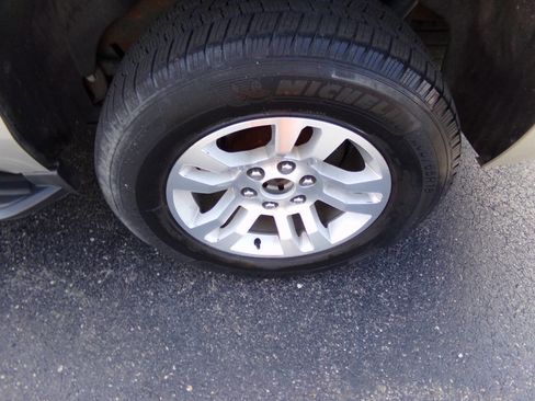 Used 2016 Chevrolet Tahoe LT image 42