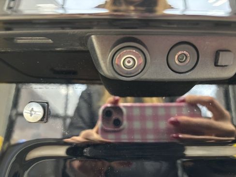 Used 2024 Chevrolet Tahoe High Country image 7