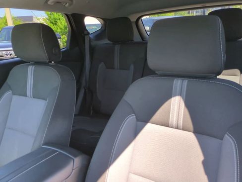 Used 2025 Chevrolet Blazer LT FWD image 8