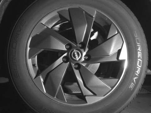 Used 2025 Nissan Rogue SV image 14