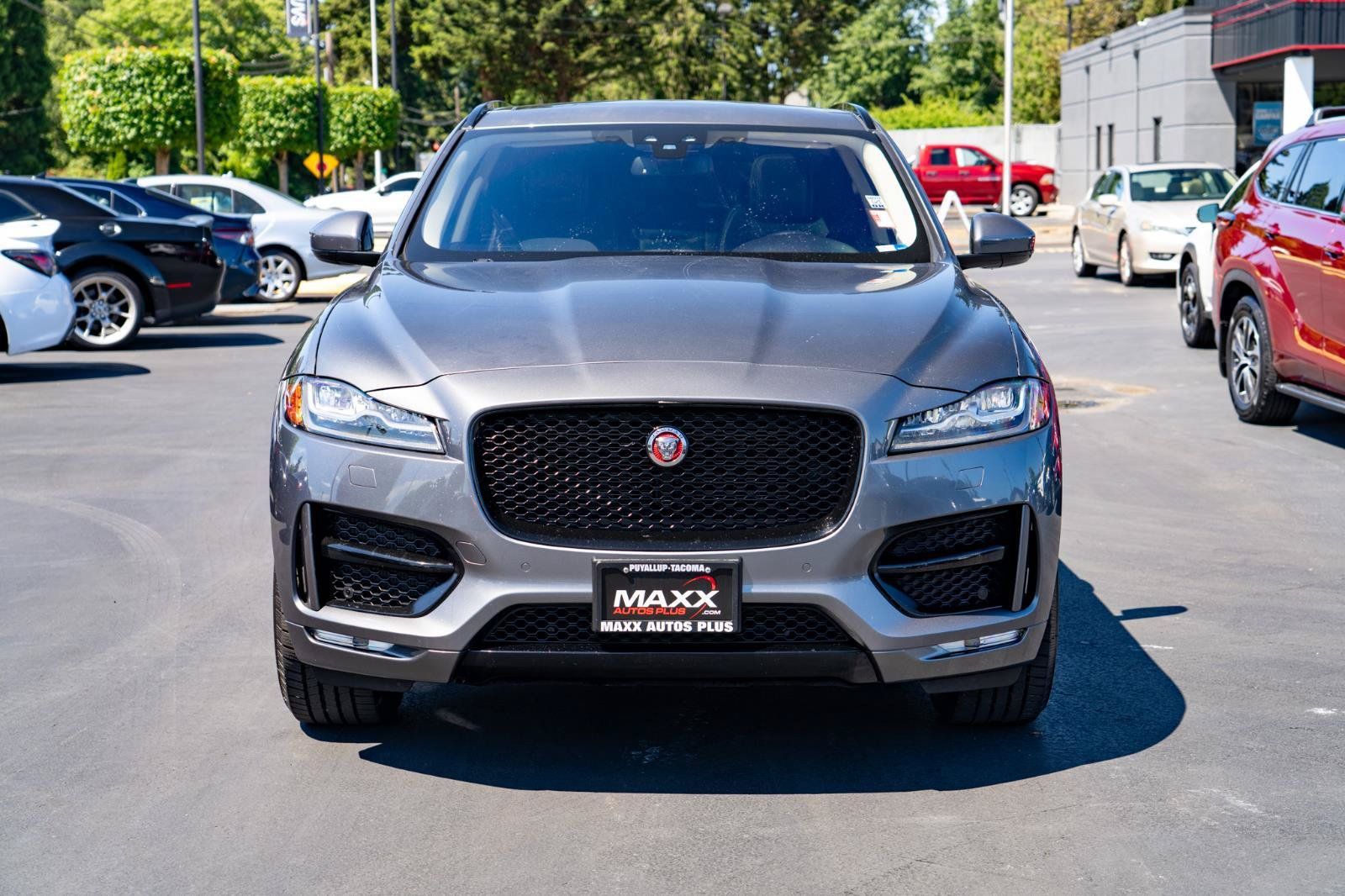 Used 2018 Jaguar F-PACE R-Sport AWD/4WD image 3