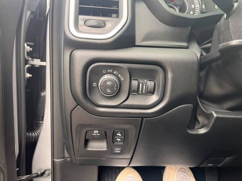 Certified 2025 RAM 1500 Big Horn image 28