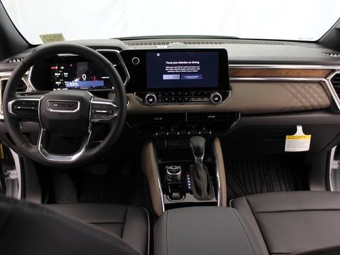 New 2026 GMC Canyon Denali AWD/4WD image 22