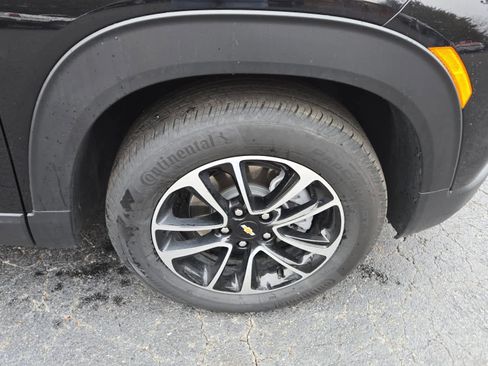 New 2025 Chevrolet TrailBlazer LT w/ Convenience Package image 9