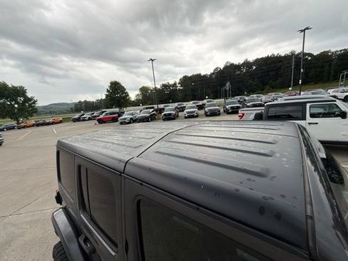 Used 2019 Jeep Wrangler Unlimited Rubicon AWD/4WD image 21