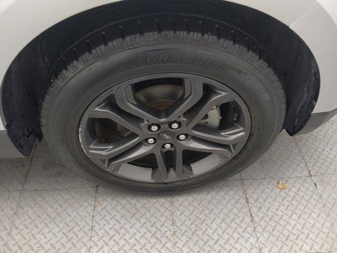 Used 2018 Ford Edge SEL w/ Equipment Group 201A image 31