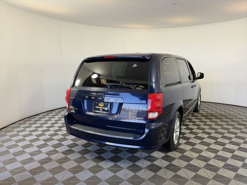 Used 2013 Dodge Grand Caravan SE image 10