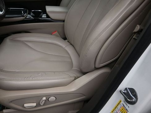 Certified 2022 Lincoln Nautilus FWD image 14