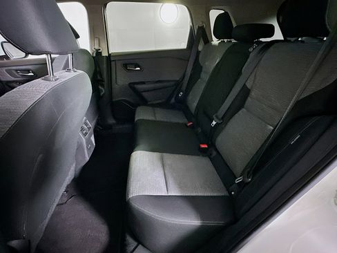 Used 2023 Nissan Rogue SV image 27